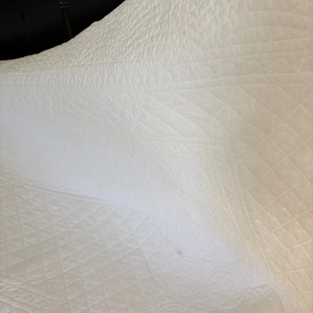 Simply Shabby Chic F/Q 3 piece coverlet set White